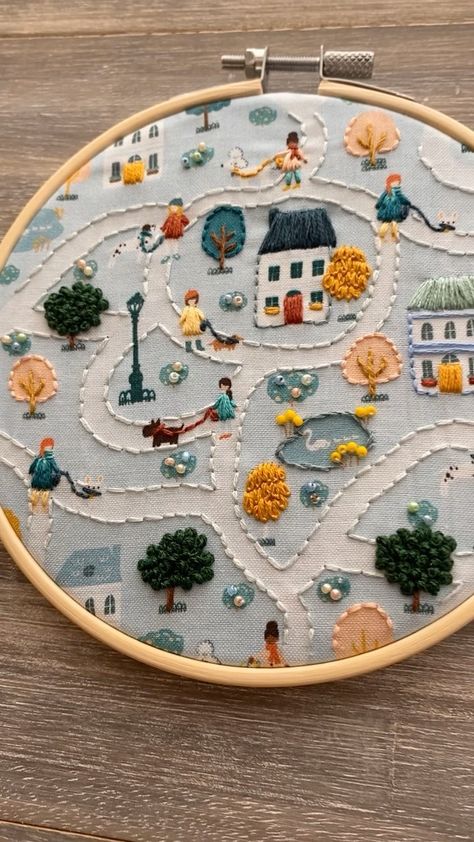 laineirenedesigns on Instagram: Tiny detail Tuesday stitch along version 🌸 . . . . . . #modernembroidery #fiberart #handembroidered #springvibes #contemporaryembroidery… House Embroidery Design, Practical Embroidery Projects, Small Embroidery Hoop Ideas, Embroidering People, Embroidery Display Ideas, Tiny Embroidery Ideas, Embroidery Charms, Embroidered Stitches, Free Embroidery Patterns