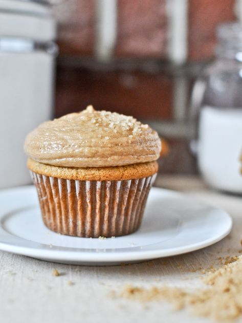 Brown Sugar Cupcakes, Sweet Potato Cupcakes, Brown Sugar Frosting, Sugar Frosting, Peanut Butter Frosting, Wedding Cakes With Cupcakes, Cinnamon Cream Cheese Frosting, Yummy Cupcakes, Dessert Cupcakes