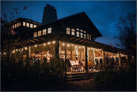 Rustic Wedding Venue in Milwaukee - Schlitz Audubon Photo by @renstudio29 Nature Center Wedding, Wedding Reception Favors, Milwaukee Wedding, Rustic Wedding Venues, Destination Wedding Locations, Destination Wedding Planning, Wisconsin Wedding, Wedding Officiant, Nature Center