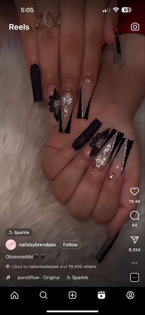 Black Wedding Nails, Black Prom Nails, Black Silver Nails, Silver Acrylic Nails, Quince Nails, Prom Nails Silver, Quinceanera Nails, White And Silver Nails, Black Smokey