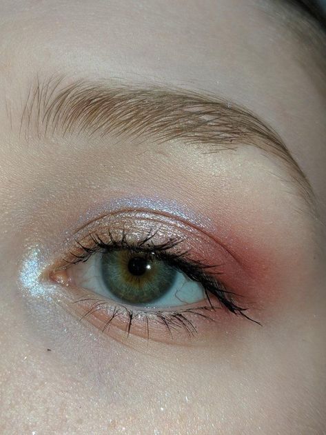 Colorful Fall Makeup, Simply Eyeshadow Looks, Simple Makeup Looks With Color, Colourpop Aurora Struck, Neutral Pink Makeup Looks, Ethereal Bridal Makeup, Ethereal Makeup Aesthetic, Ethereal Aesthetic Wedding, Etheral Make Up