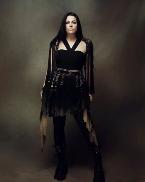 Snow White Queen, Lita Ford, Amy Lee Evanescence, Female Inspiration, Amy Lee, Evanescence, Make Up Your Mind, Gothic Beauty, Rocker