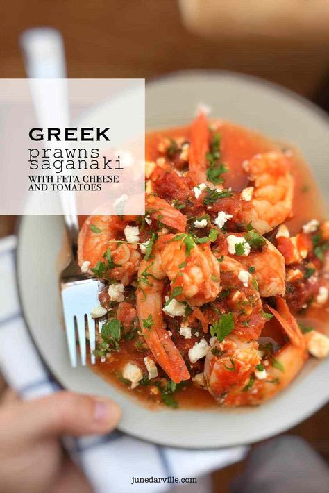 Greek Prawns Saganaki Greek Prawns, Shrimp Saganaki Recipe, Cypriot Recipes, Saganaki Recipe, Recipe With Tomatoes, Greek Meze, Fast Appetizers, Valentines Food Dinner, Feta Recipe