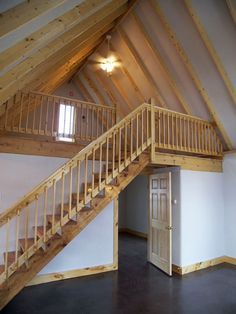 Barn Loft Apartment, Loft Stairs Ideas, Loft Railing, Cabin Loft, Barn Loft, Garage Loft, Apartment Loft, Tiny House Interior Design, Loft Stairs