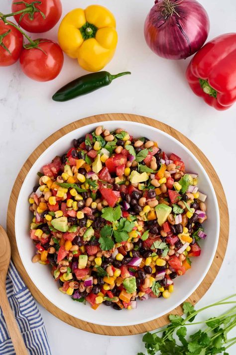 Flavorful, vegan and oil-free cowboy caviar can be eaten as a dip, salad, relish or on a spoon. Vegan Cowboy Caviar, Cowboy Dip, Spoon Salad, Salad Meal Prep, Cowboy Caviar, Vegan Main Dishes, Plant Strong, Best Vegan Recipes, Dip Recipe