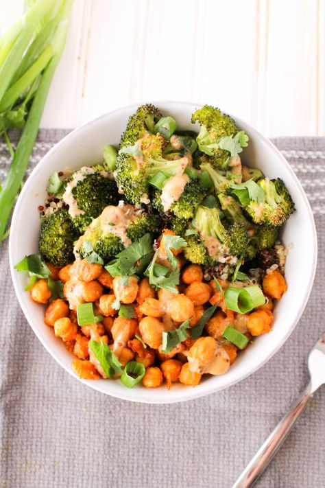 Buffalo Chickpea and Broccoli Bowl with Honey Mustard Tahini Sauce. Vegan and gluten-free. The Grateful Grazer. Chickpea And Broccoli, Broccoli Bowl, Chickpea Bowl, Buffalo Chickpea, Roasted Chickpea, Homemade Honey Mustard, Vegetarian Lunch, Tahini Sauce, Diet Vegetarian