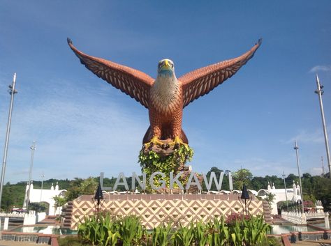 Eagle Square in Langkawi, Malaysia. Pulau Langkawi, Langkawi Malaysia, Landscape Design Plans, Design Planning, Landscape Design, Square, Saying Goodbye, Animals, Travel