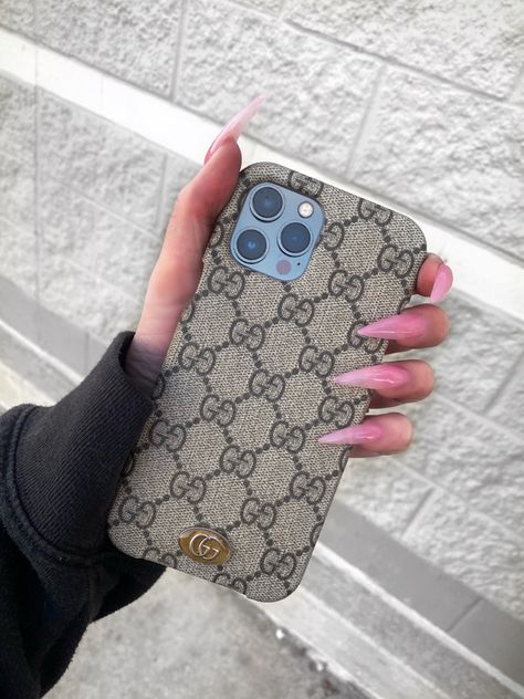 #gucci #designer #guccibag #phonecase #iphone12promax #case #nails #acrylicnails Expensive Iphone Cases, Gucci Iphone Case, Iphone Case Luxury, Gucci Phone Case, Iphone Case Christian Dior, Gucci Phone Case Iphone 11, Gucci Key Case, Black Dior Phone Case, Wrinkle Free Skin