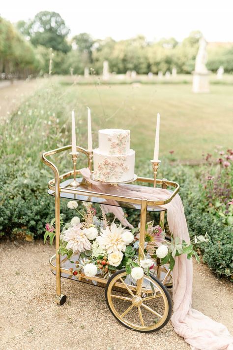 Luxury fine art garden wedding inspiration at a Berlin Castle via Magnolia Rouge Parisian Garden Wedding, Garden Wedding Cake Table, Royal Garden Wedding Theme, French Provincial Wedding Theme, Cottage Core Wedding Reception, Whimsical Classic Wedding, Country French Wedding, French Garden Bridal Shower Ideas, French Spring Wedding