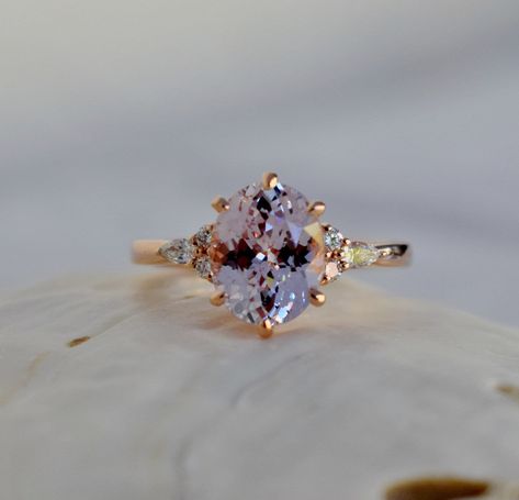 Lavender Sapphire Engagement Ring, Purple Sapphire Engagement Ring, Sapphire Engagement Ring Oval, Purple Engagement Rings, Lavender Sapphire, Peach Sapphire Rings, Oval Sapphire Engagement Ring, Pretty Engagement Rings, Oval Sapphire Ring