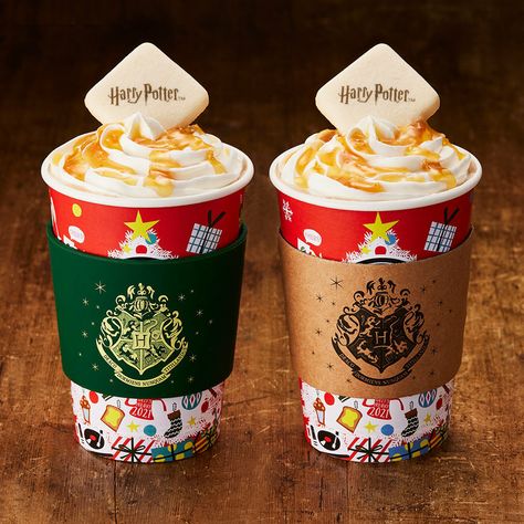 Tully’s Coffee Japan now offers an exclusive Harry Potter collection Treacle Tart, Harry Potter Logo, Pink Birthday Cakes, Coffee Shop Logo, Themed Drinks, Harry Potter Collection, Coffee Logo, Harry Potter Theme, Free Coffee