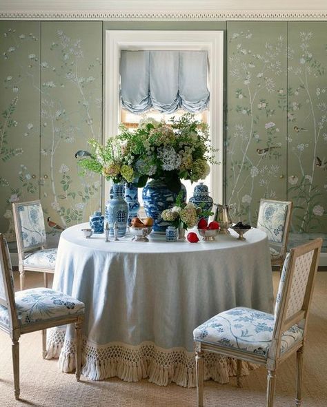 Caroline Gidiere Design on Instagram: "I love these beautiful images that @Degournay captured of my dining room while they were in town for our party to celebrate the launch of their Botanical Studies China. The thing I have noticed about the rooms in my own house and, now the rooms of my clients, having an opportunity to visit and revisit them over the years is that, once you get the foundation right and in place, it is nice to play around the edges. A new lampshade, a new pillow, that piece of furniture we initially rejected but now feel seems perfect....The truth is that the rooms are living and breathing and evolve as we evolve (or should). Are we the same people we were last year? I am not exactly, though perhaps imperceptibly so. So, too, are the rooms in my house. Photographer: @A Caroline Gidiere, Mountain Brook Alabama, Chinoiserie Room, De Gournay Wallpaper, Hand Painted Wallpaper, Chinoiserie Wallpaper, European House, Art Deco Interior, Blue Decor