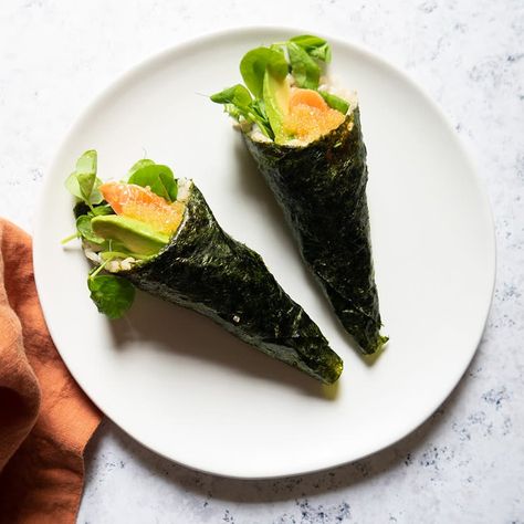 Arctic char and avocado hand rolls | Recipes | WW USA Crab Avocado, Sea Vegetables, Crab Salad, Post Workout Food, How To Eat Paleo, Idee Pasto Sano, Whole 30 Recipes, Sriracha, Paleo Recipes