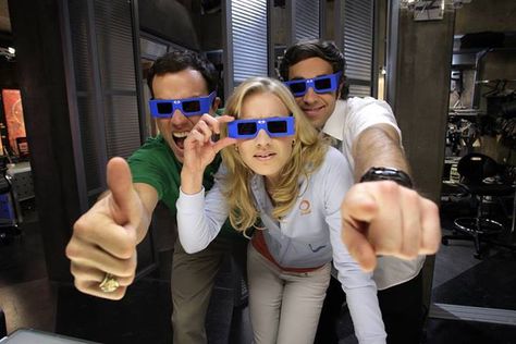 I miss this show so much!!! Chuck Sarah, Chuck Tv Show, Chuck Bartowski, Adam Baldwin, Sarah Walker, The Last Ship, Yvonne Strahovski, Nerd Herd, Zachary Levi