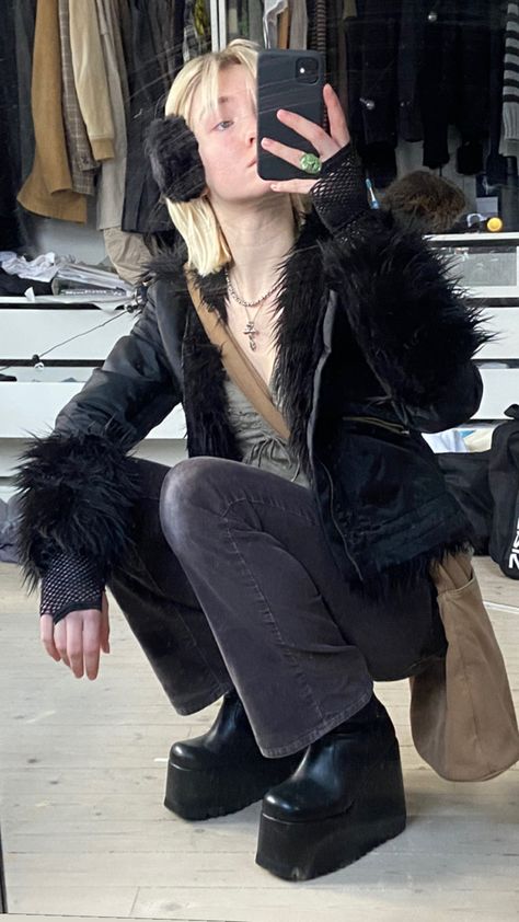 Fur Coat Outfit, Vintage Armani, Suede Coat, Black Faux Fur, Coat Outfits, Goth Outfits, Fashion Killa, Alternative Fashion, Aesthetic Clothes