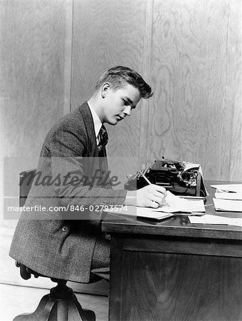 1940s YOUNG MAN SITTING AT DESK WRITING MANUAL TYPEWRITER STUDY COLLEGE OFFICE BUSINESSMAN OR STUDENT Man Sitting At Desk, Sitting At Desk, Sitting Pose Reference, Study College, College Office, Final Fantasy Artwork, Desk Writing, Anatomy Poses, Sitting Poses