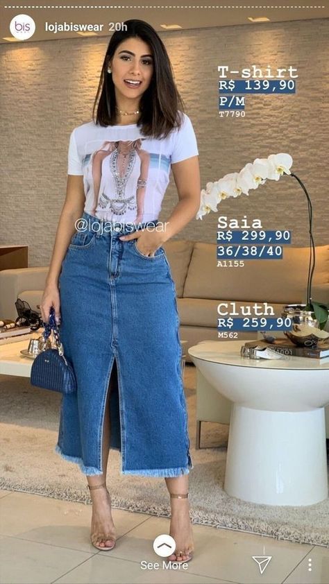 Nobody wants their clothes to age them Long Denim Skirt Outfits, Skirt Outfits For Women, New Year Outfit, Fashion Dresses For Women, Skirt Outfit Ideas, Denim Skirt Fashion, Fall Semester, Denim Skirt Outfits, Vegas Outfit