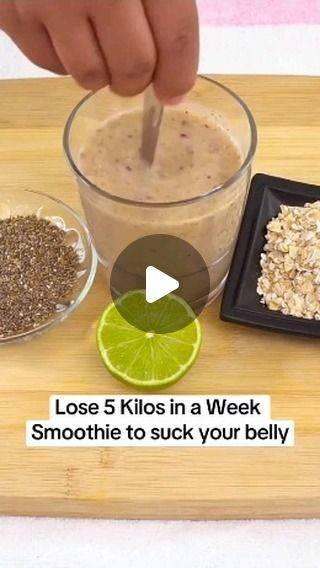 Tip Remedies on Instagram: "Follow @tip2remedies for more content like this!

I show you the best smoothie to flatten the abdomen. #healthyrecipes #bellyfat #weightloss #naturalremedy #oatmealrecipes #oatmeal #diet" Best Smoothie, Naturopathic Medicine, Detoxify Your Body, Diy Remedies, Good Smoothies, Naturopathy, Detox Your Body, Oats Recipes, Recipe Details