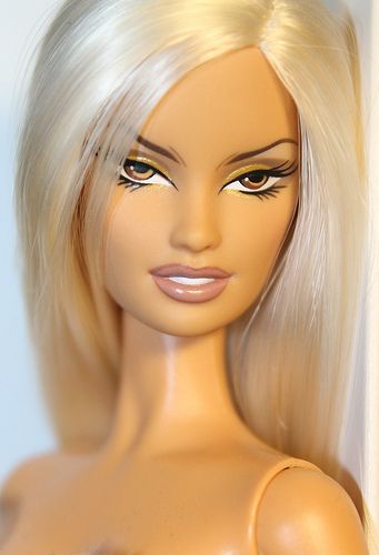 Versace 2004 | Flickr - Photo Sharing! Nyc Socialite, Barbie Trend, Barbie Meme, Pretty Barbie, Barbie Face, Resort Jewelry, Play Barbie, Diva Dolls, Barbie Outfits