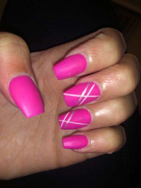 Pink Nails With Stripes, Hot Pink Dip Nail Designs, Pink Nails With Black Lines, Pink Nails With Lines Design, Hot Pink And Red Nails, Short Dip Powder Nails With Design, Snowball Nails, Hot Pink Barbie Nails, Hot Pink Nails Ideas