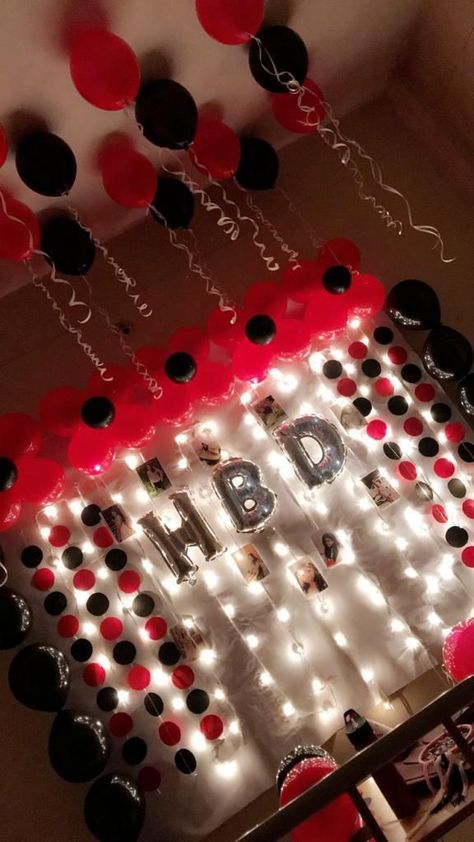 Happy Birthday Decoration Ideas, Easy Birthday Decorations, Red Party Themes, Birthday Decoration Ideas At Home, Diy Banners, Birthday Decoration Ideas, Red Party Decorations, Happy Birthday Decoration, Black Party Decorations