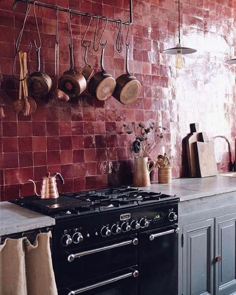 Pamela Moell Stiltje on Instagram: “Ready for a new week of inspiration? We start with this red zellige wall at @labellevueneffies. A Swedish owned bed and breakfast in the…” 2022 Color Trends, Zellige Tile, Red Kitchen, Kitchen Tiles, New Week, Farrow Ball, Interior Inspo, Dream Kitchen, A Kitchen