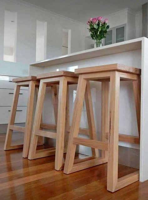 Bar Chairs Wooden, Diy Kitchen Stools, Diy Wooden Bar Stools, Wooden Bar Stools With Back, Stool Design Ideas, Wooden Stool Design, Barstools In Kitchen, Bar Stools Ideas, Wooden Barstools