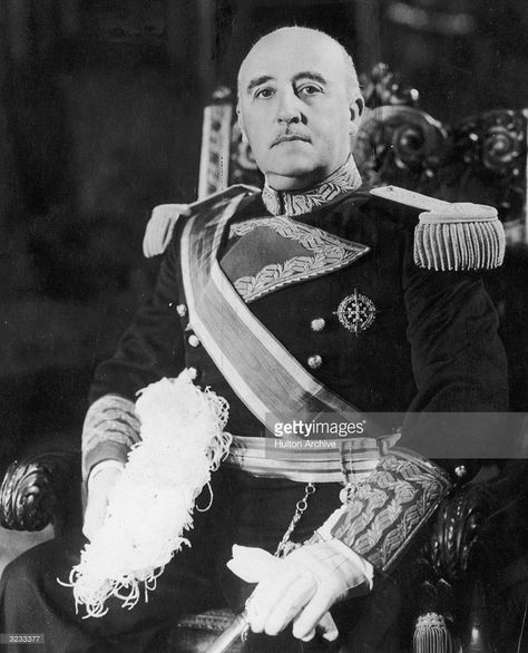 1935. A portrait of Spanish dictator Francisco Franco (1892 - 1975) sitting on a throne in full military regalia. Spain History, Francisco Franco, Military Coup, World History, Catholic Church, Spain, Historical Figures, History