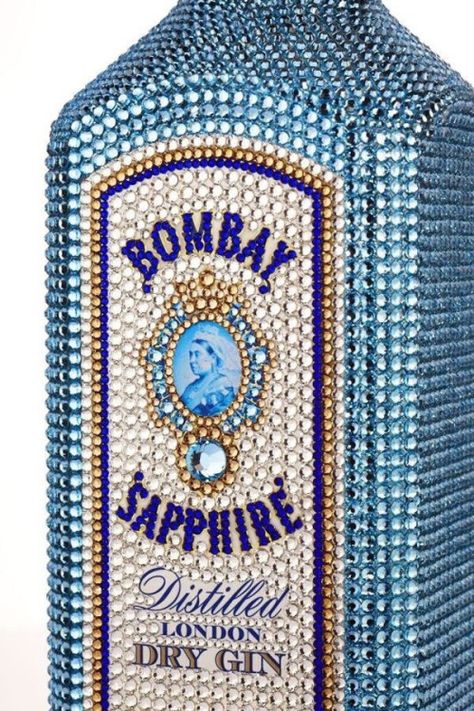 Bedazzled Bottles, Rhinestone Items, Bedazzled Things, Bejeweled Bottles, Bombay Sapphire Gin, Visuell Identitet, Bombay Sapphire, Gin Bottles, Bottle Service