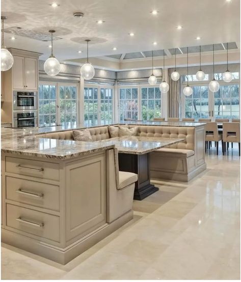 Mansion Kitchen, Elegant Kitchen Design, Dream Life House, Casa Country, Dream Kitchens Design, تصميم للمنزل العصري, Dream House Rooms, Elegant Kitchens, Luxury Homes Dream Houses