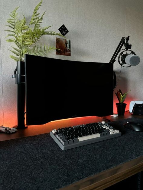 Wood Desk Setup, Ps5 Gaming Setup, Pc Themes, Productive Desk Setup, Best Pc Setup, Setups Gaming, Paint Room, Home Studio Setup, Desktop Setup