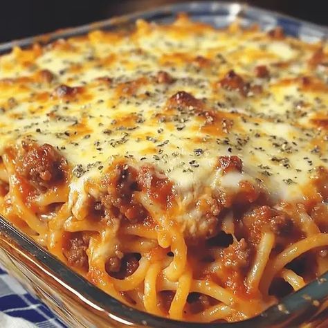 Baked Cream Cheese Spaghetti Casserole – Naomi's Recipes Sunday Meals Dinners, Loaded Meatloaf, Hummingbird Bread, Cream Cheese Spaghetti, Italian Dinners, Spaghetti Bake, Meal Train, Bliss Bars, Baked Cream Cheese Spaghetti