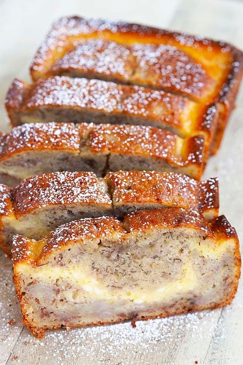 Unique Banana Bread Recipes, Unique Banana Bread, Cream Cheese Filled Banana Bread, Cheesecake Banana Bread, Banana Bread Cream Cheese, Banana Baking, Homemade Banana Bread Recipe, Desserts Nutella, Baking Banana