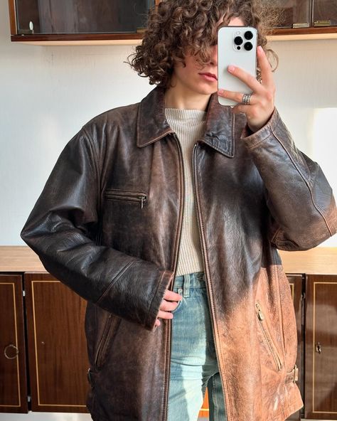 90s faded leather jacket 🤎 Faded Leather Jacket, Dean Winchester Leather Jacket, Vintage Brown Leather Jacket Outfit, Leather Jacket Aesthetic, Brown Leather Jacket Outfit, Vintage Brown Leather Jacket, Jacket Aesthetic, Leather Jacket Outfit, Leather Outerwear