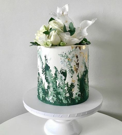 Laura Ramos, Green Birthday Cakes, 21st Cake, Beautiful Cake Designs, Elegant Birthday Cakes, Green Cake, Creative Cake Decorating, Wedding Of The Year, Beautiful Birthday Cakes