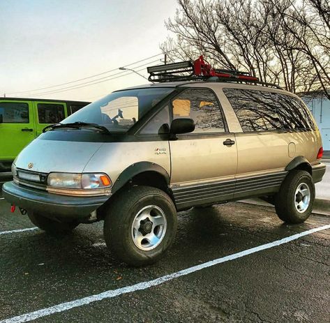 Toyota Previa Camper, Lifted Minivan, Toyota Motorhome, Lifted Van, Mini Trucks 4x4, Toyota Van, Strange Cars, Tokyo Motor Show, Toyota Previa