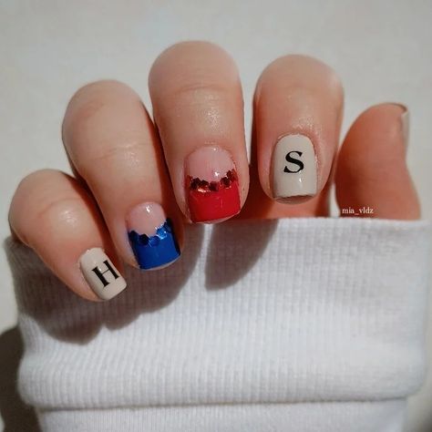 Harry Styles Nails Inspired Harrys House, Harry Styles Nails Ideas Harry's House, Harry’s House Nails, Harry Nails Styles, Harrys House Nails, Nail Ideas Harry Styles, Nail Designs Harry Styles, Pleasing Nails Harry Styles, Harry Styles Nails Love On Tour