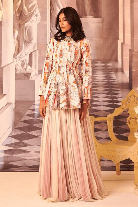 Multi color designer peplum top and gathered skirt set Collar Chanel, Peplum Lehenga, Rajdeep Ranawat, Tunics Online, Blouse Casual Fashion, African Inspired Clothing, Peplum Tops, Multicolor Skirt, Peplum Skirt