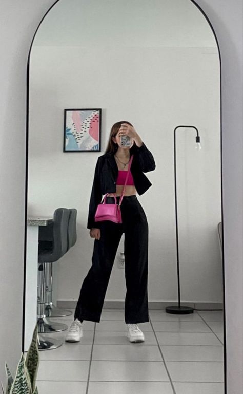 Rosa Yk2 Outfits, Outfits Con Jeans, Insta Outfits, Outfit Mujer, Casual Day Outfits, Trendy Fashion Outfits, Causual Outfits, Fancy Outfits, Korean Outfits