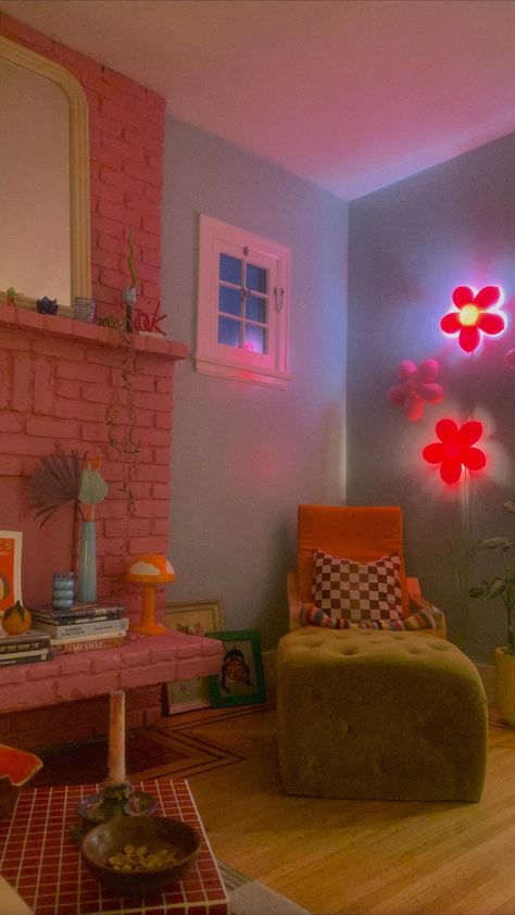 Instagram Icarly Decor, Flower Lamps, Flower Lamp, Icarly, Maximalism, Pink Plastic, Master Plan, Dream Bedroom, Garden Wall