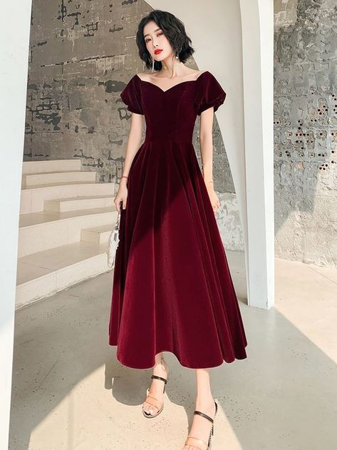 Things To Buy At Costco, Vestidos Color Vino, Burgundy Bridesmaid Dress, Prom Dress Burgundy, Burgundy Prom, Burgundy Bridesmaid, Burgundy Prom Dress, Burgundy Bridesmaid Dresses, Trendy Dress Outfits