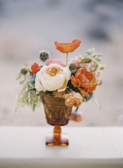 floral centerpiece / photographed by Polly Alexandre Flower Palette, Orange Centerpieces, Small Flower Arrangements, Glass Centerpieces, Peach Wedding, Wine Wedding, Vase Centerpieces, Floral Centerpieces, Beautiful Blooms