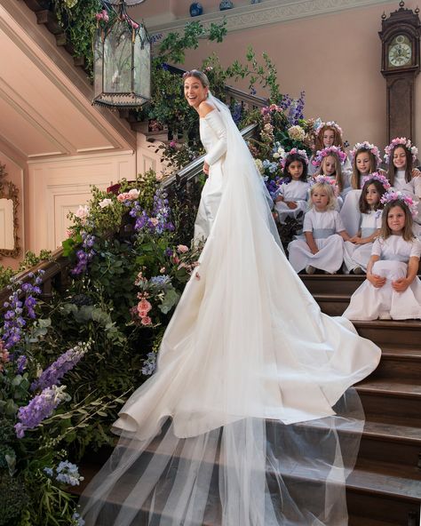 Long Sleeve Vera Wang Wedding Dress, Floral Staircase, Wedding Hacks, Bridal Styling, English Wedding, Emilia Wickstead, Vogue Living, Wedding Wishes, Bride Wear