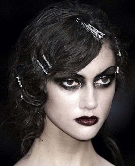 1920s Goth Makeup, Dark Gothic Makeup, Ghost Make Up, Victorian Gothic Makeup, Ghost Makeup Pretty, Dark Make Up, Ghostly Makeup, Ksenia Kahnovich, Gothic Makeup Ideas