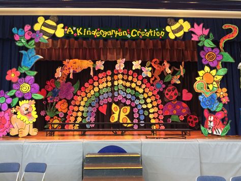 Our Kindergarten Creation stage--the children painted all the oversized pieces! The rainbow are paper plates---every thing embellished with sparkles! Class of 2017! Graduation Centerpieces, Reunion Decorations, Diy Centerpiece, 50th Wedding Anniversary Party, Memory Table, Stage Backdrop, Kindergarten Graduation, Wedding Anniversary Party, Gold Diy