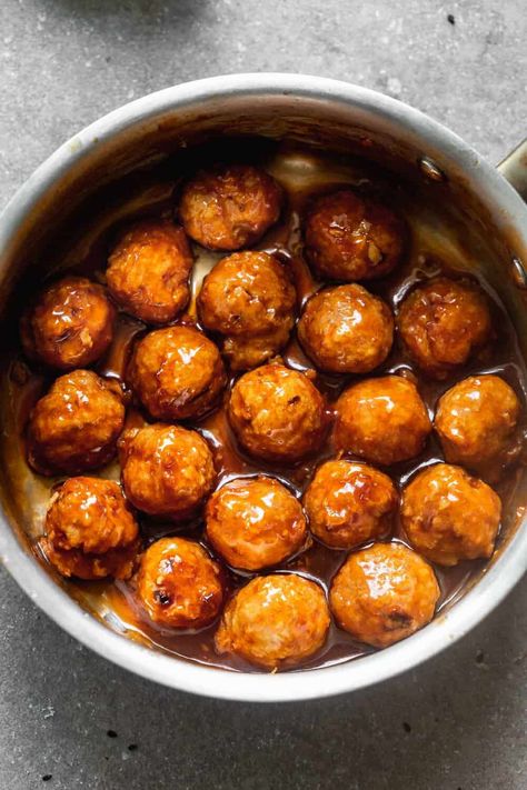 easy chipotle honey Meatballs Honey Meatballs, Chipotle Meatballs, Chipotle In Adobo Sauce, Honey Chipotle Chicken, Small Slow Cooker, Mozzarella Stuffed Meatballs, Spicy Meatballs, Spicy Appetizers, Kidney Friendly Foods