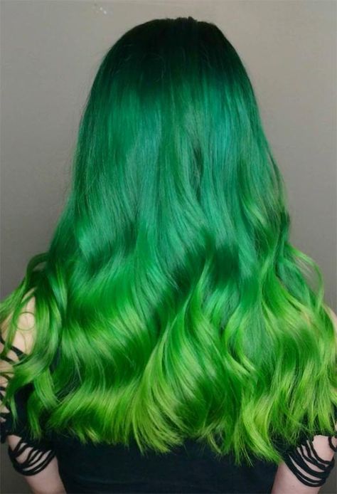 Green Hair Color Ideas, Pastel Green Hair, Green Hair Color, Green Roots, Hair Dye Brands, Unusual Hair Colors, Hair Dye Shades, Neon Green Hair, Emerald Green Hair