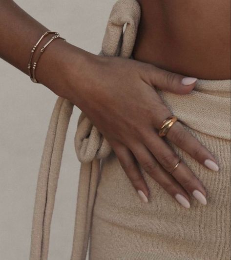 Tan Skin Nails, Nail Colors For Dark Skin, Natural Nails Manicure, Minimal Makeup Look, Colors For Dark Skin, Simple Gel Nails, Spring Nail Colors, Manicure Ideas, Popular Nails