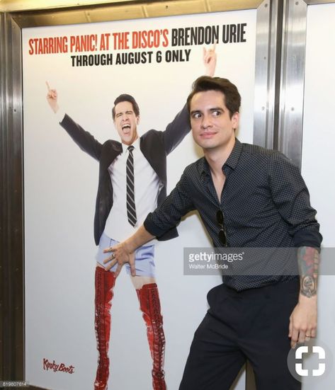 He's awesome Brendon Urie Memes, Brendan Urie, Emo Stuff, Emo Trinity, Emo Memes, Palaye Royale, Emo Music, Brendon Urie, Panic! At The Disco