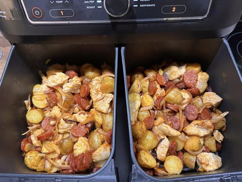 Chicken, chorizo, baby potatoes and onions Airfryer Chicken And Potatoes, Chicken And Chorizo, Halloween Birthdays, Chorizo And Potato, Potatoes And Onions, Chicken Chorizo, Chorizo Recipes, Diced Chicken, Baby Potatoes